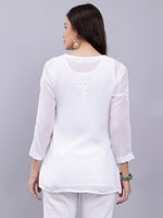 Load image into Gallery viewer, Seva Chikan Hand Embroidered White Crepe Lucknowi Chikankari Top With Inner SCL9107